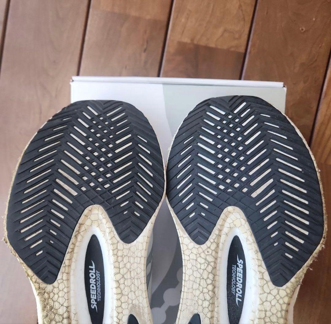 エンドルフィンプロ4 Saucony サッカニー 　26.5