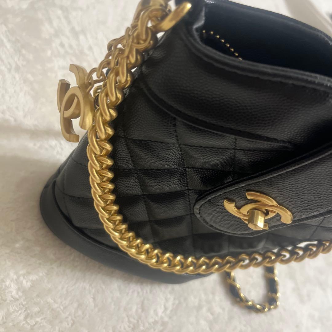 CHANEL ノベルティ　キルティングショルダーバッグ