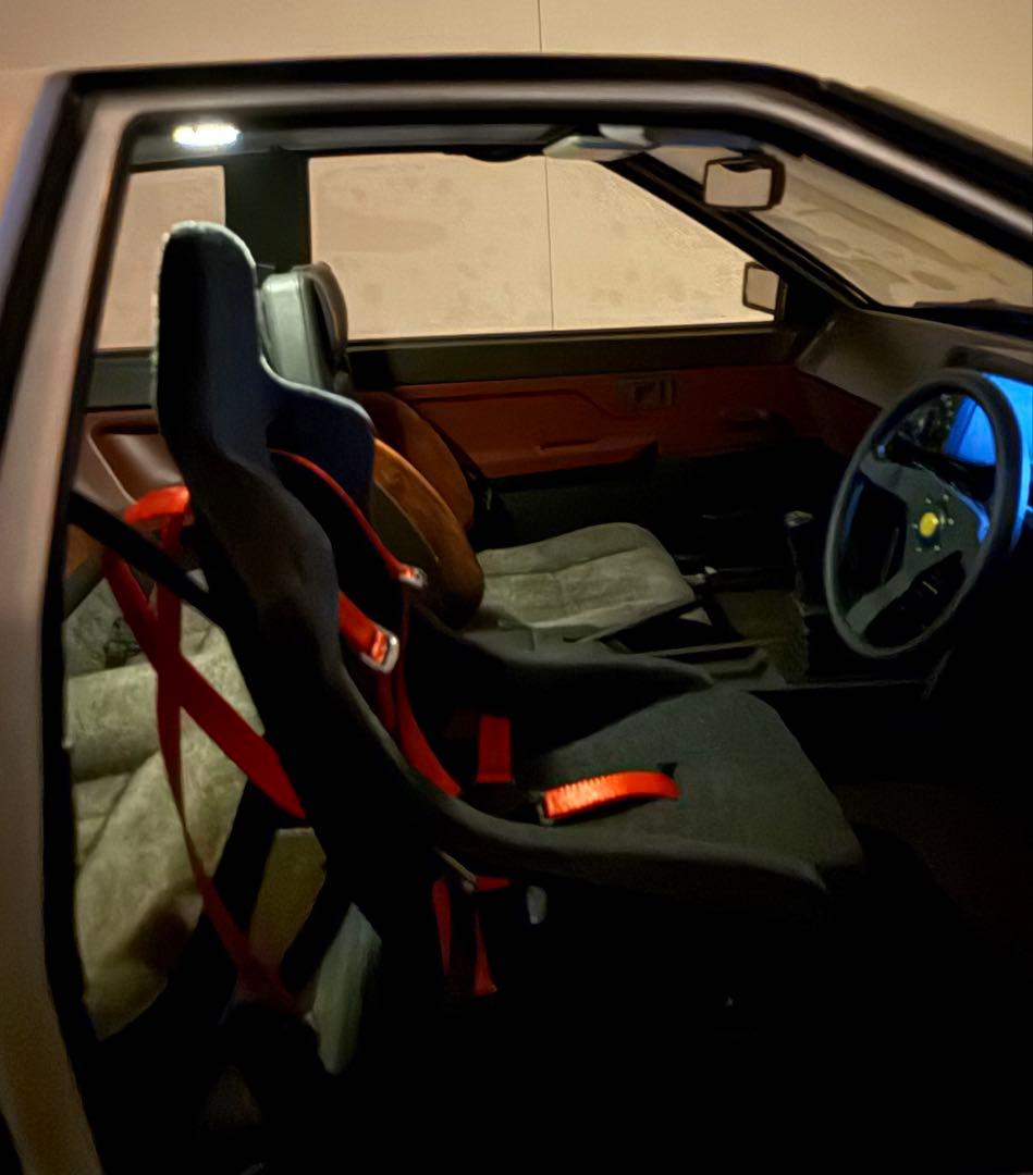 ディアゴスティーニ1/8 頭文字DのAE86ハチロクカスタム完成品