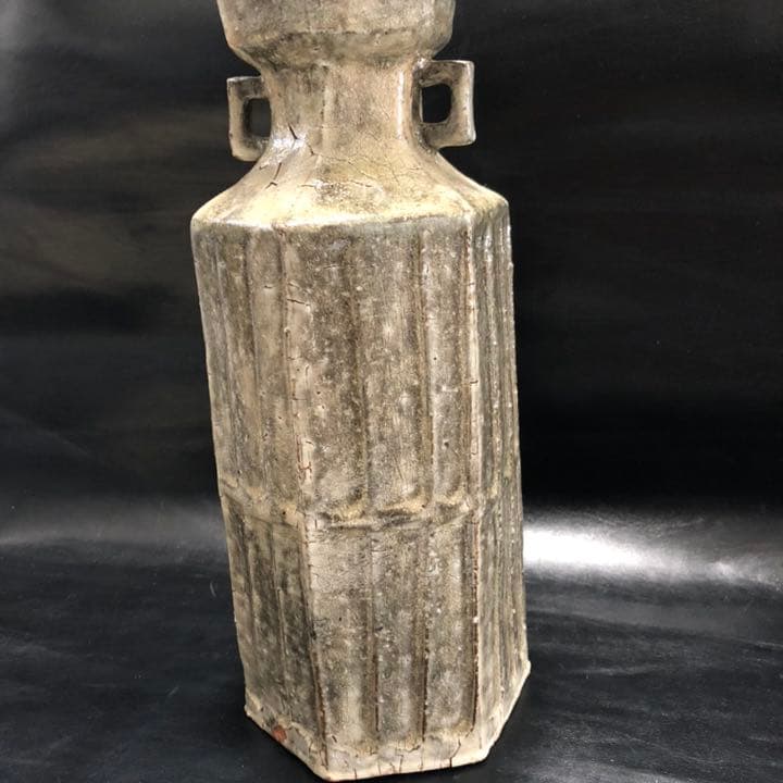 究極の古美術◼️蔵から凄い雰囲気のある縦長の壺、壷、花瓶が出て来ました。茶道具