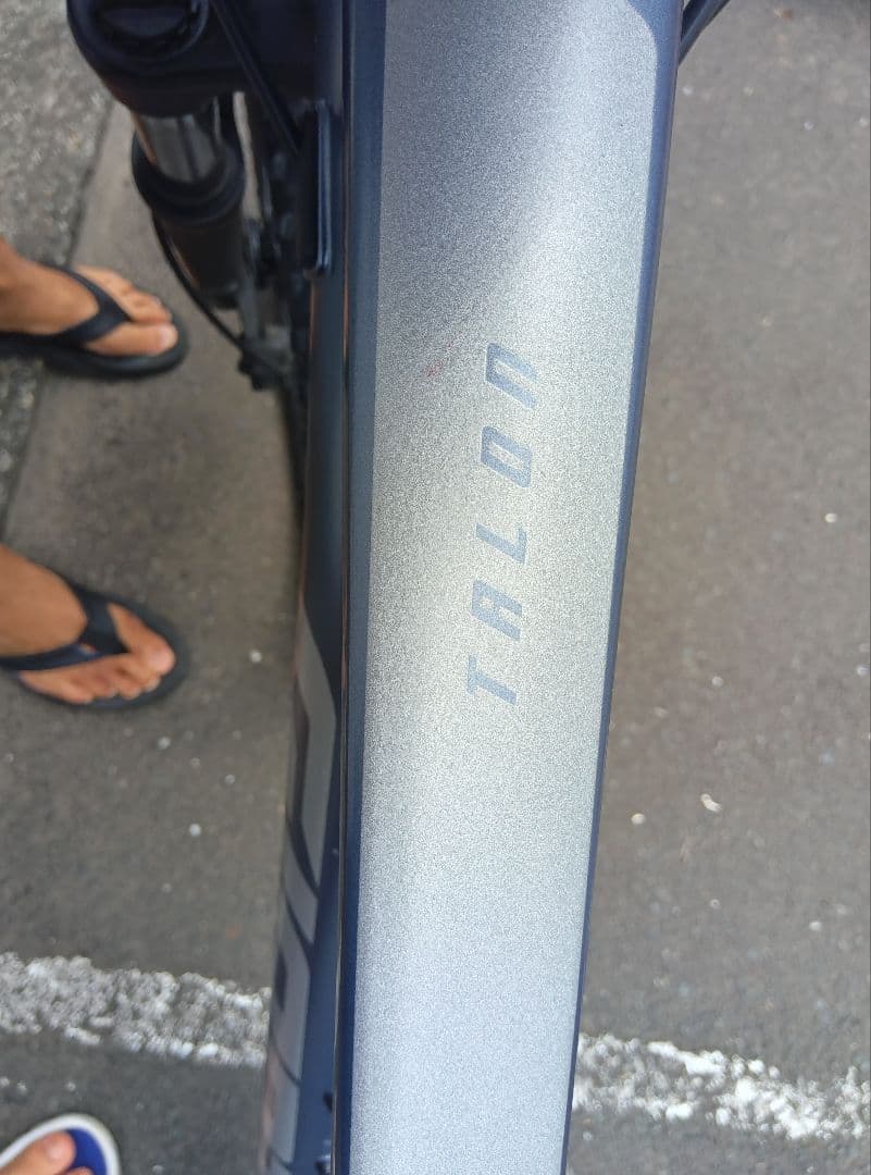 GIANT　TALON　Mサイズ タロン　浜松市引き取限定　MTB　ダート未使用