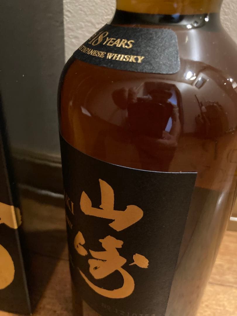 サントリー　シングルモルト山崎　18年700ミリ