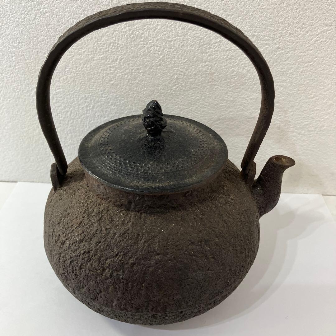 アンティーク　鉄製急須 ダークブラウン 丸形
