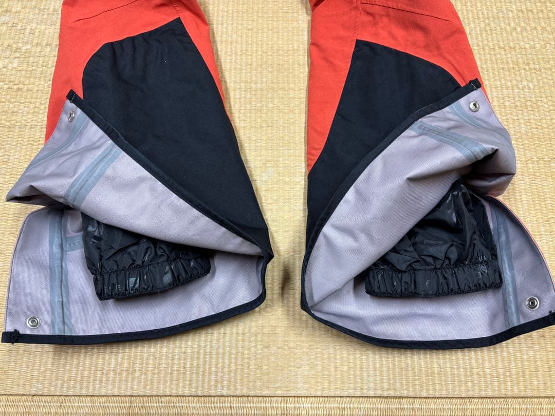 デサント DESCENTE スキーウェア　シェルジャケット　パンツ　 上下セット