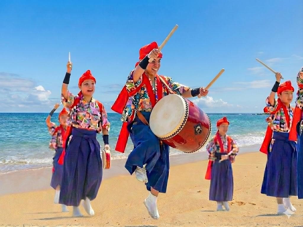 新品未使用(送料無料)26.980円　エイサー大太鼓36cm*40cmバチ付き