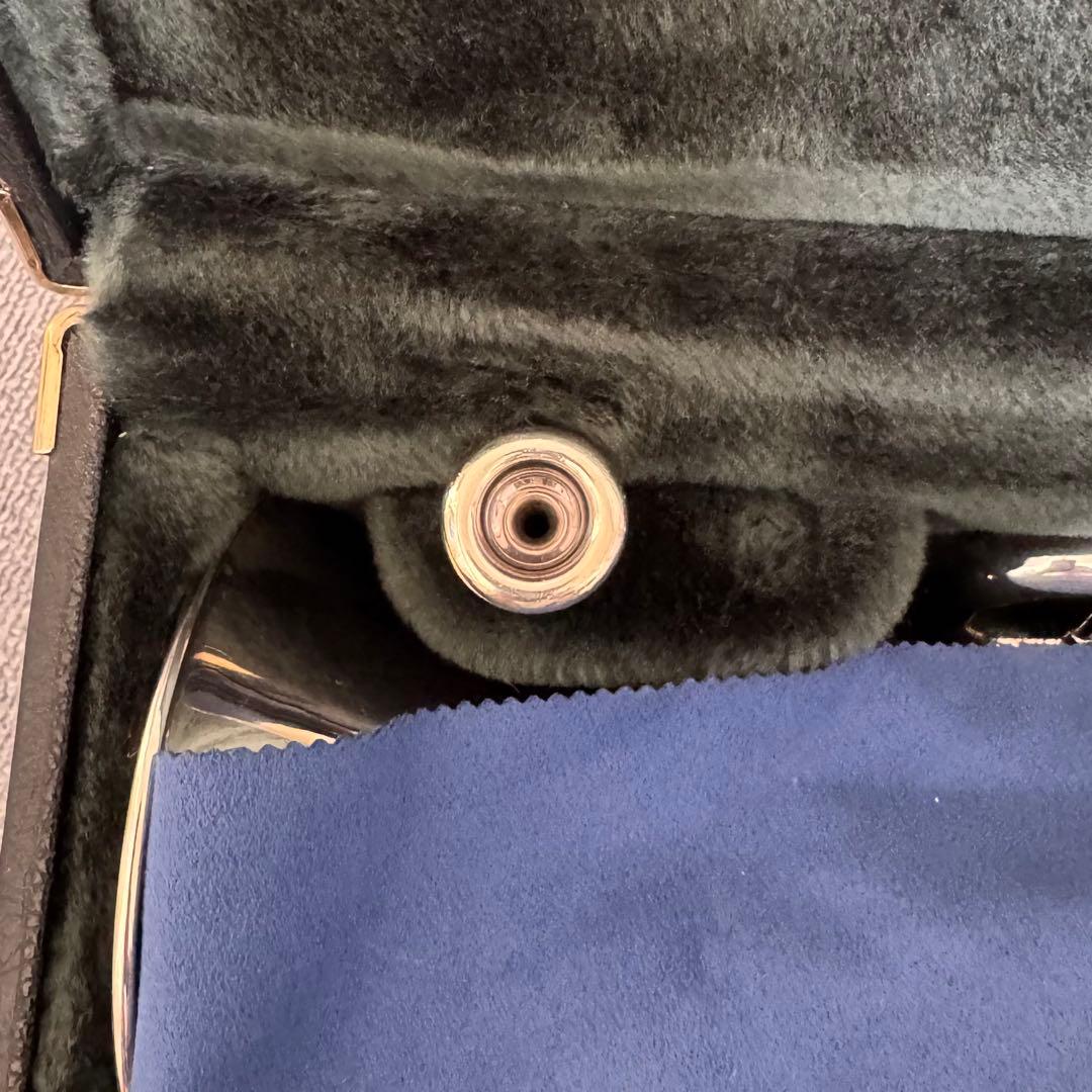 トランペット ヤマハXENO YTR8335GS本体 ケース付き