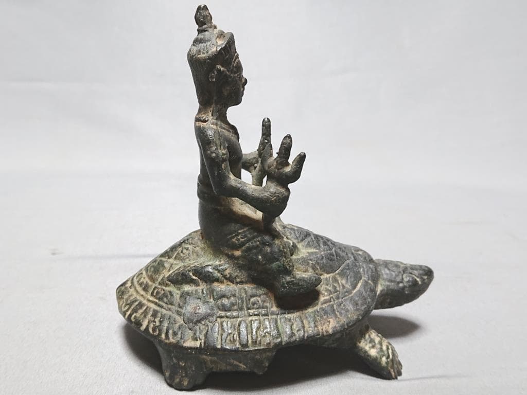 コレクター収集品　古銅　15世期.クメール王朝期　亀乗.シバ神像