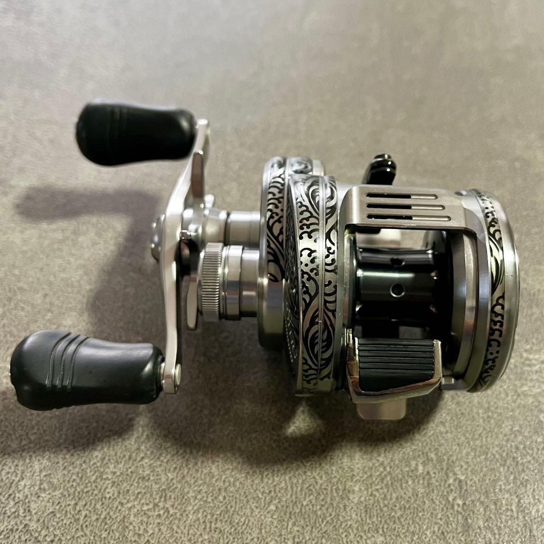 Shimano 19カルカッタコンクエストDC201HG