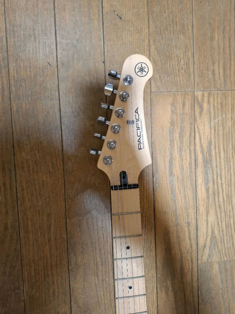 ギター YAMAHA Pacifica PAC112VM