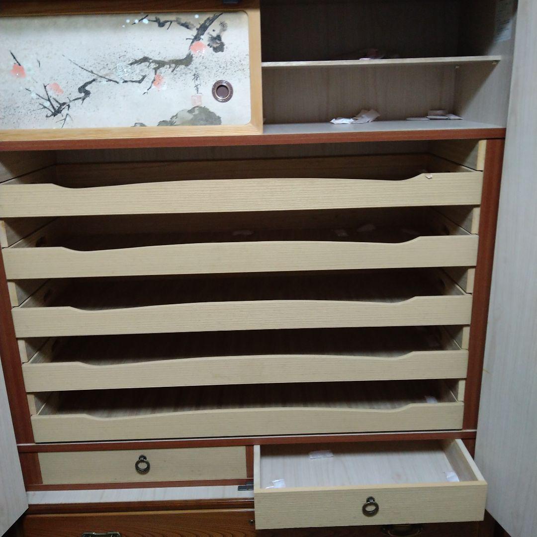 ブラウンタンス 花柄装飾 引き出し4つ（引取限定）