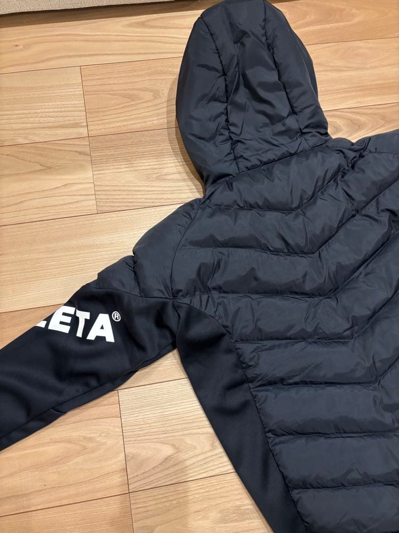 ATHLETA フード付きダウンジャケット