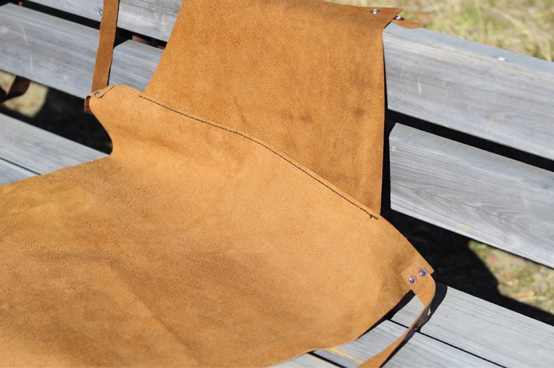 本革　レザー　エプロン フリーサイズ　シンプル　軽量型