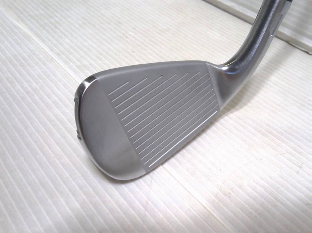 【未使用に近い】テーラーメイド　Qi MAX LITE 7番　アイアン