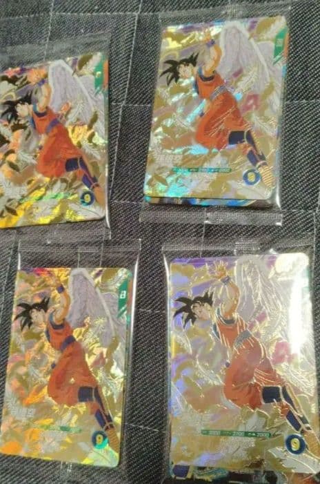 ドラゴンボールカード 悟空 4枚セット　スーパーダイバーズ 即日発送‼️