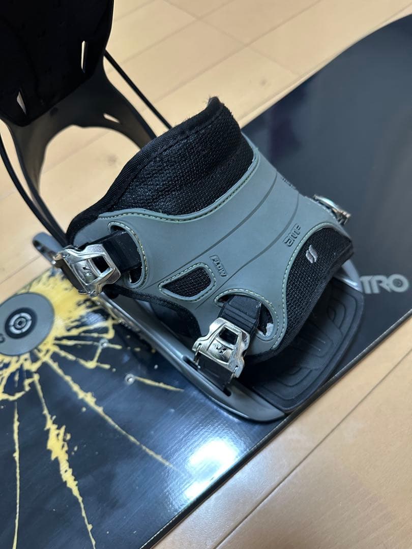 スノーボード NITRO 152cm ビンディング FLOW size Lセット