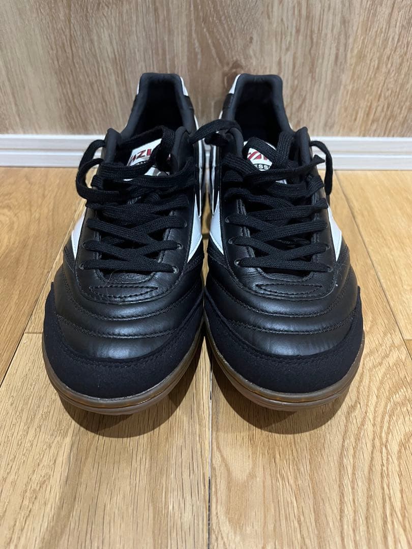 希少　mizuno ミズノ　旧型モレリアIN 26.0cm