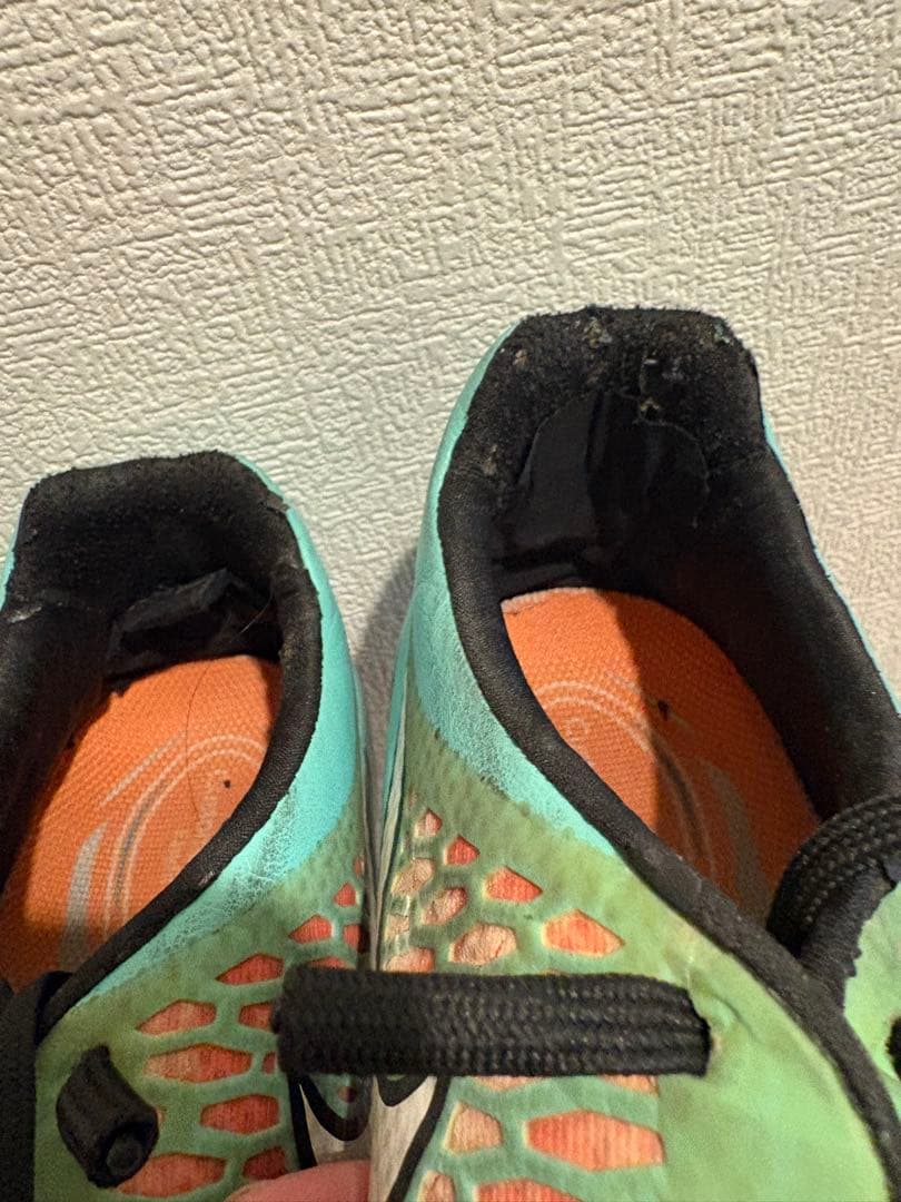 サッカースパイク フットサルシューズ