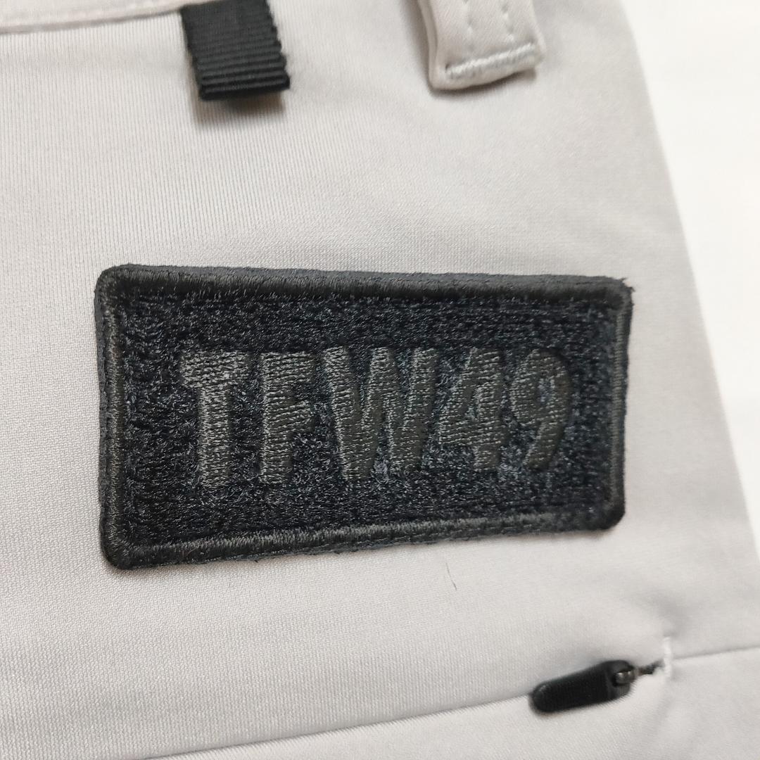 ○★新品 未使用 TFW49 ハイパーストレッチスリムパンツ 高機能ゴルフパンツ