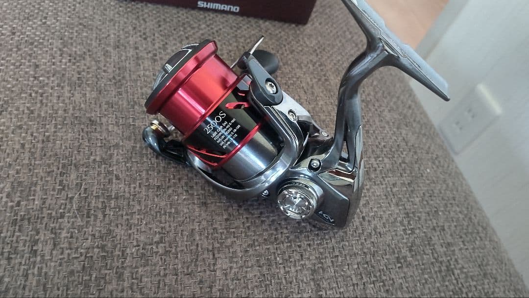 【すぎっぺ】SHIMANO STRADIC 2500HGS 替スプール付き