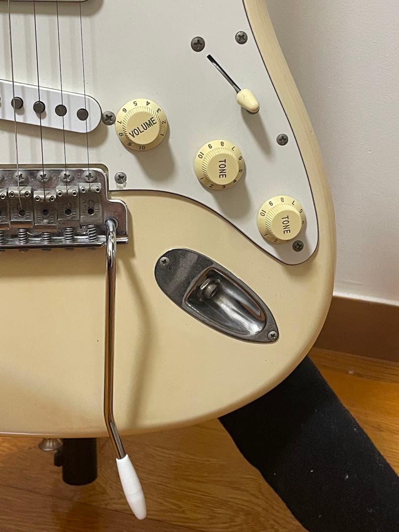 ギター Fender Japan ST68-85TX Stratocaster VWH