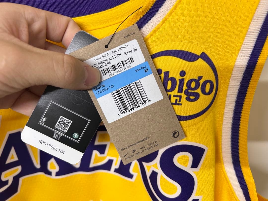 Lakers ドンチッチ ユニフォーム 未使用　現地購入パッチ