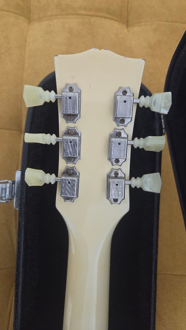 Gibson SG モデル品！1962年オリジナルプレート搭載！クリームボディ