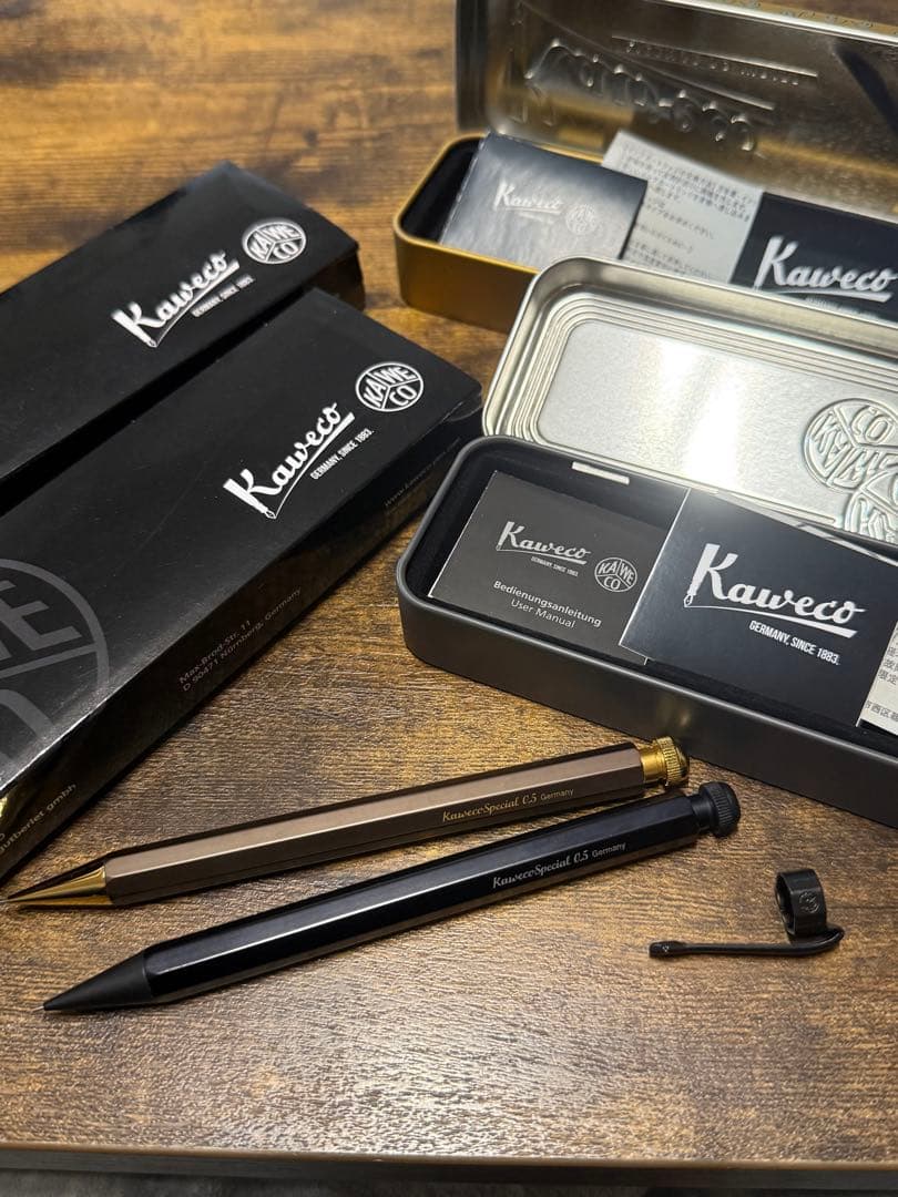 伊東屋限定カヴェゴスペシャル　黒カヴェゴスペシャル　2本セット