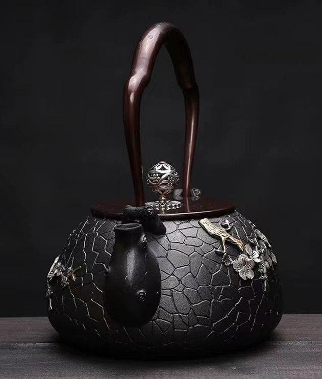 鋳鉄製 花と鳥の彫刻 鉄瓶 素肌 容量 : 900ml