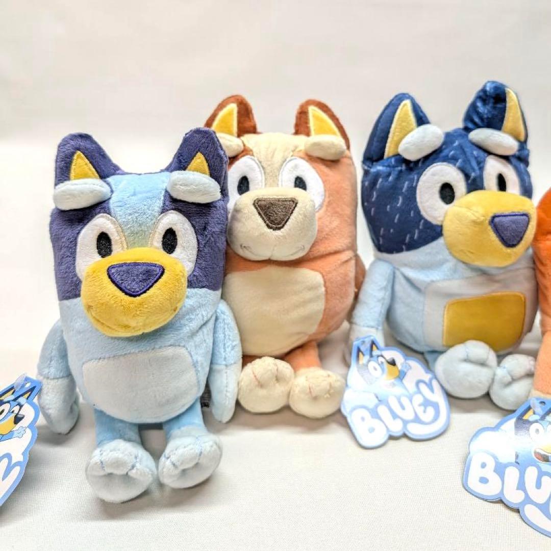 bluey ファミリー　ぬいぐるみ　ブルーイ　ビンゴ　バンディット　チリ　レア