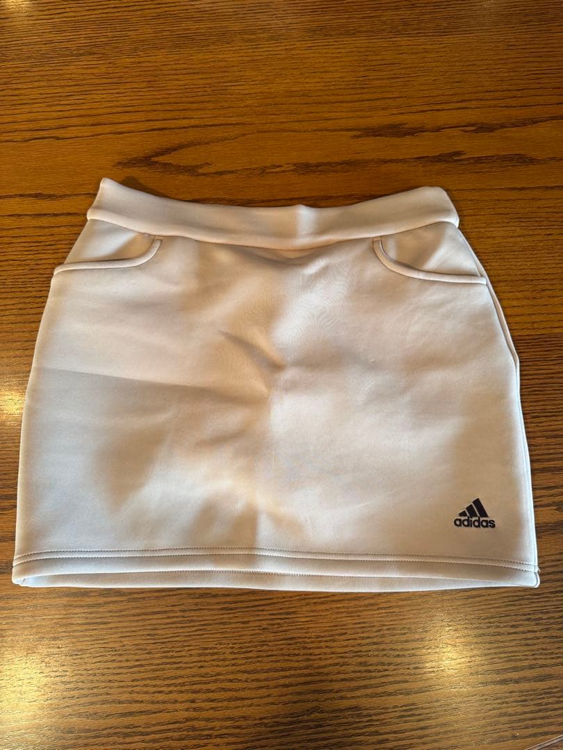 adidas フーディー＆スカート セットアップ ベージュ系ゴルフウェアSサイズ