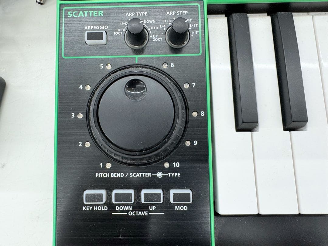 Roland SYSTEM-1 シンセサイザー 本体