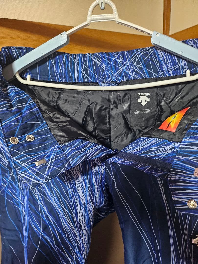 DESCENTE スキーウェア ネイビー/青のストライプ
