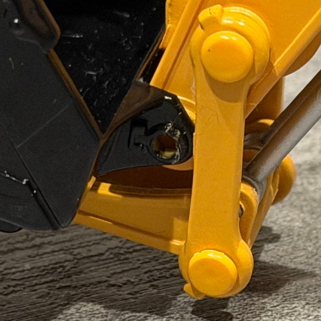 京商　KOMATSU PC1250-8 ラジコン