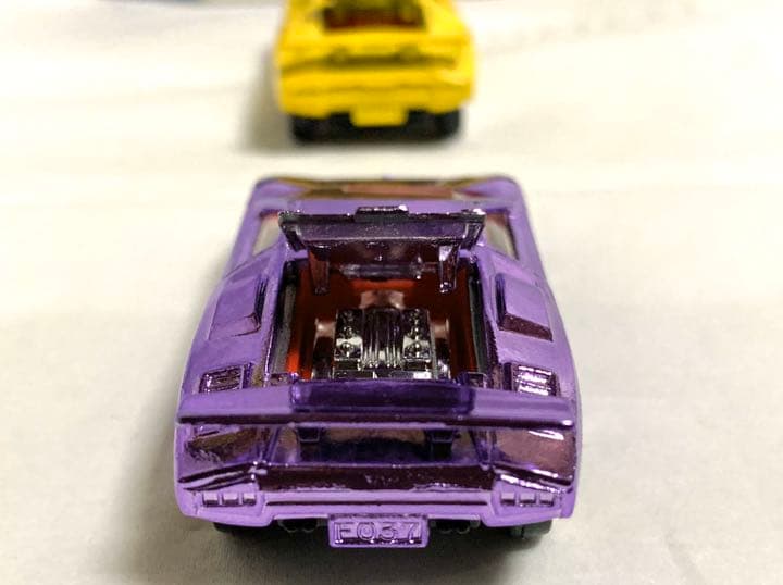 青箱トミカ　ランボルギーニＬP500S 二台セット　紫メッキ&黄色