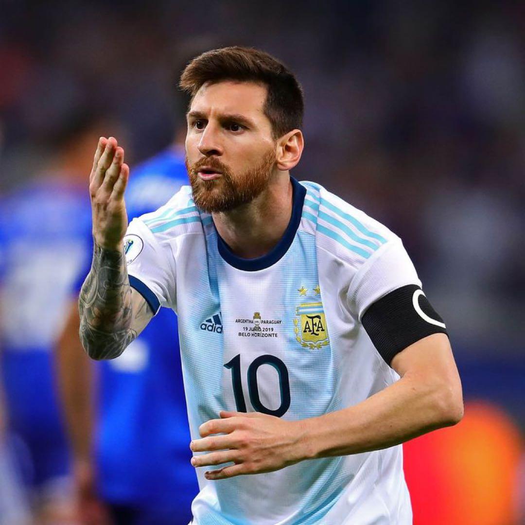 リオネル・メッシ　直筆サイン　ユニフォーム　アルゼンチン　ICONS 証明書付き