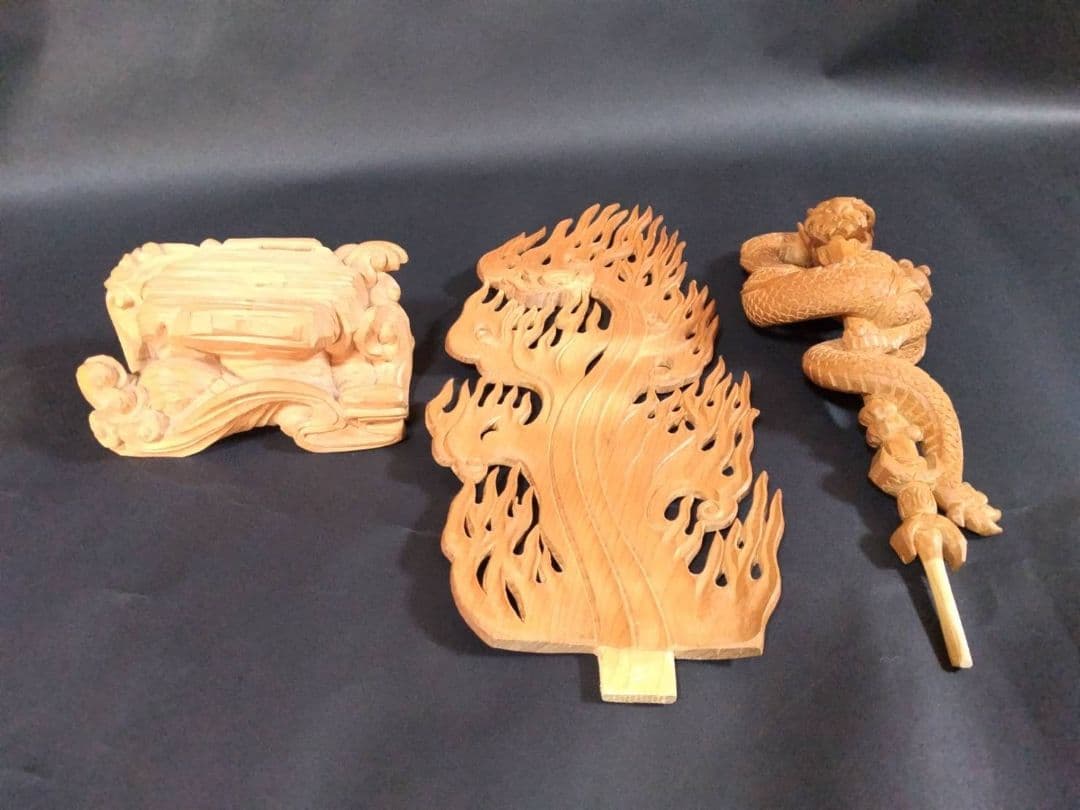 龍神、手彫り　剣龍　倶利伽羅不動尊像