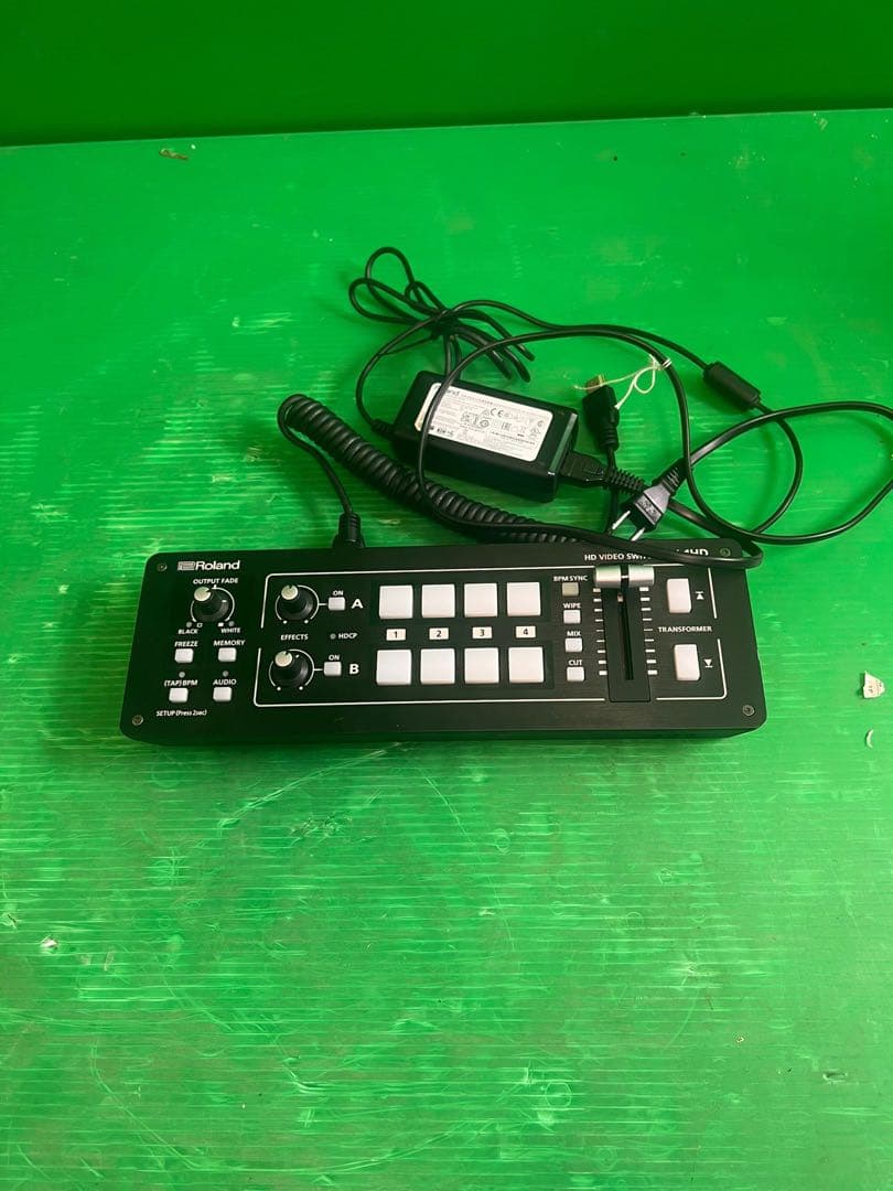 Roland HD Video Switcher V-1HD 通電確認のみ