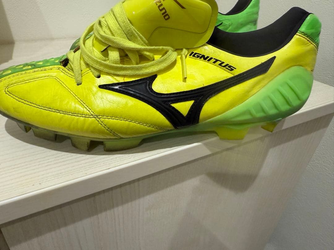 早い者勝ち　ミズノ　ウェーブイグニダス4ジャパン