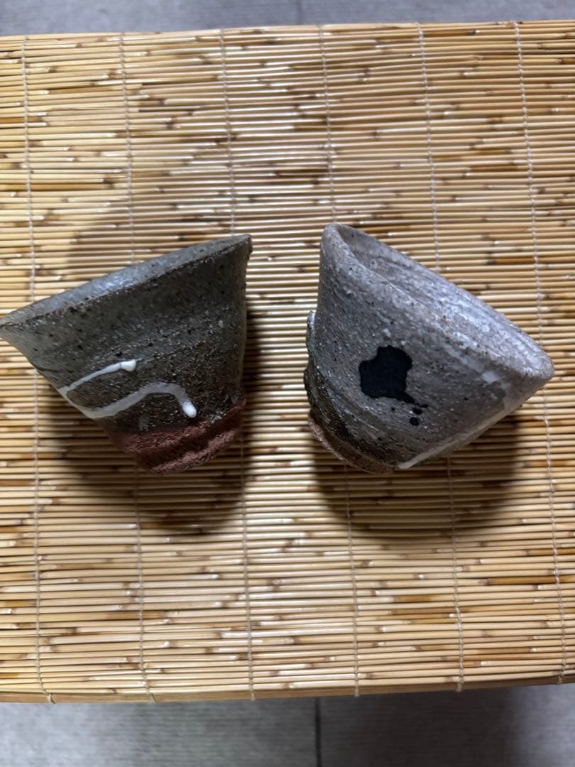 常滑出身　鯉江良二作　日本酒ぐい呑み2個箱入りセット