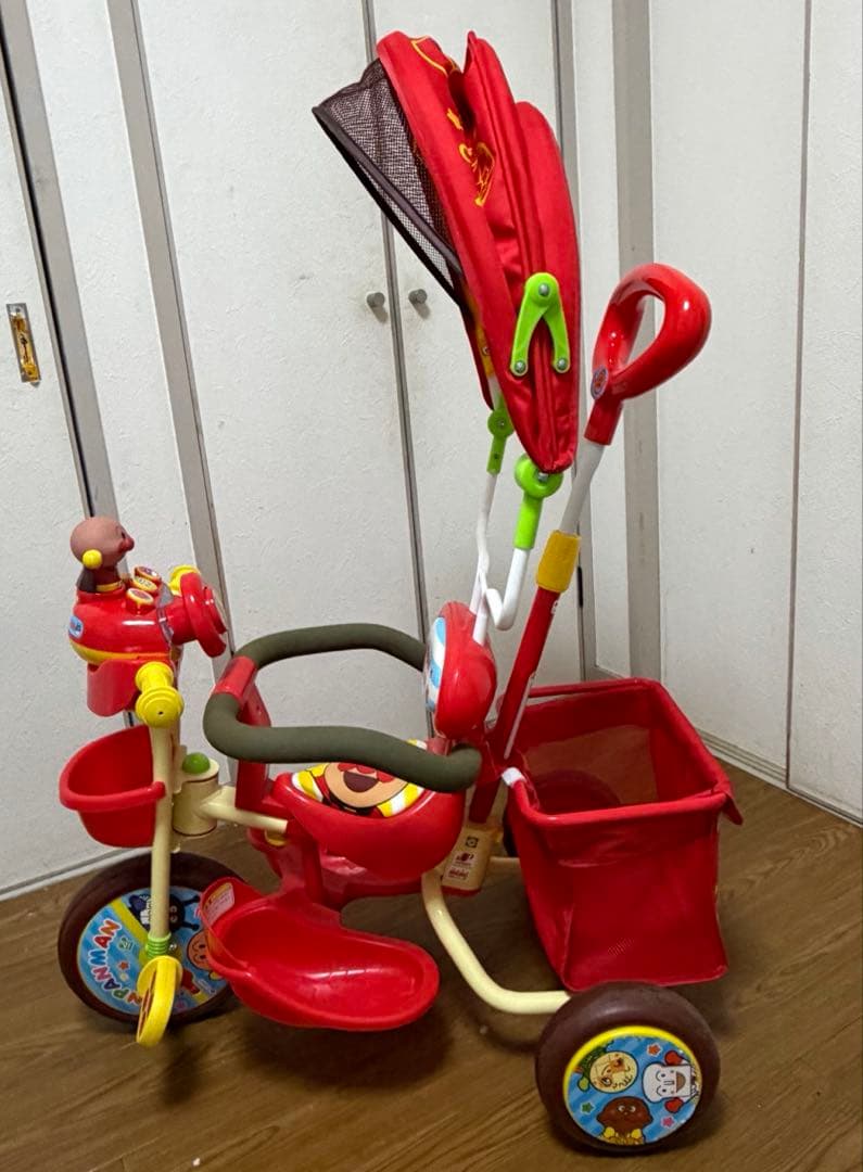 【美品】アンパンマン 三輪車 それいけ！アンパンマン デラックスII レッド 赤