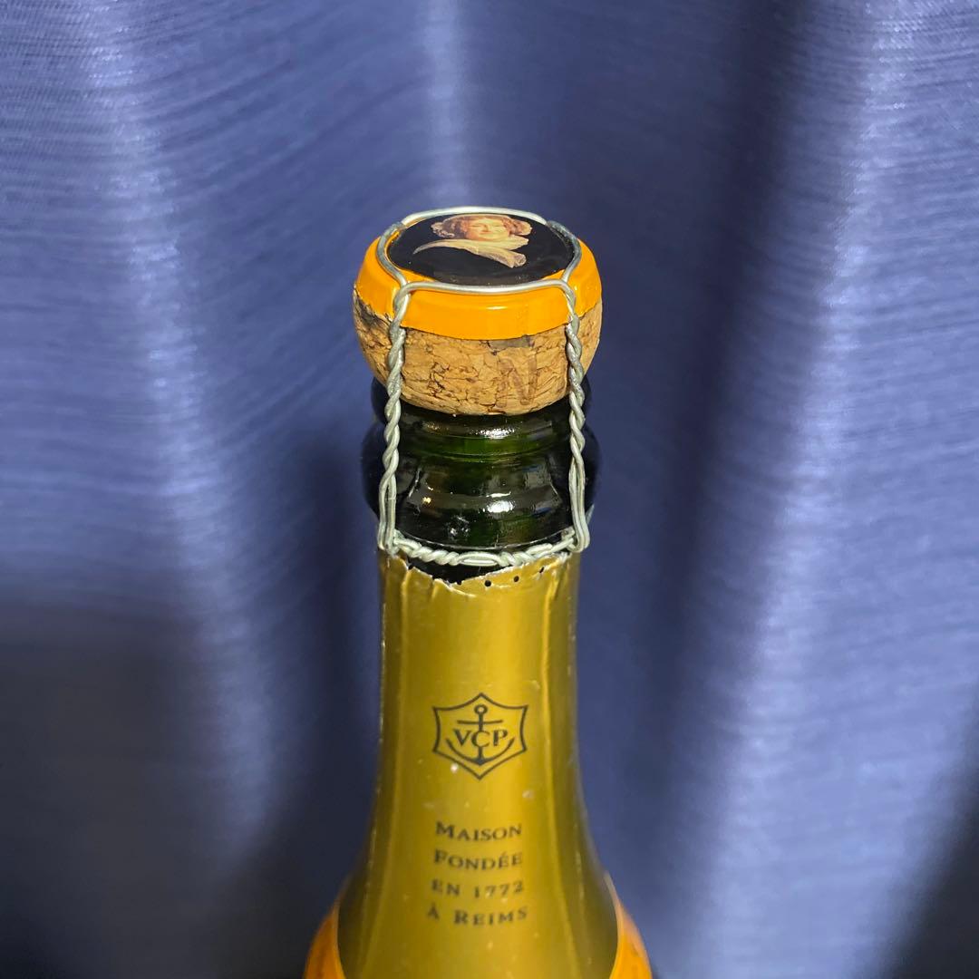 【フェルナンド・アロンソ直筆サイン入り】 ヴーヴ・クリコ マグナムボトル 空瓶