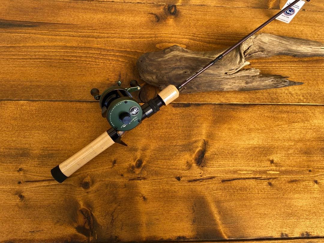 トラウトロッド　パックロッド　ベイトロッド　渓流釣り　天然木グリップ　源流
