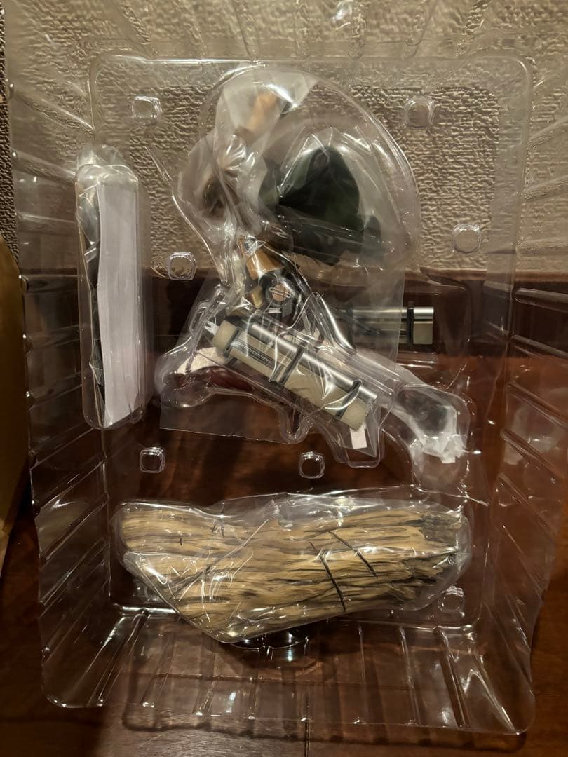 進撃の巨人 ミカサ エレンフィギュア Renewal Package コトブキヤ