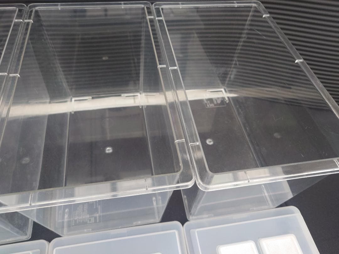 【大輔】飼育ケース　コバエシャッター大４個　中４個　他２個　交換フィルター