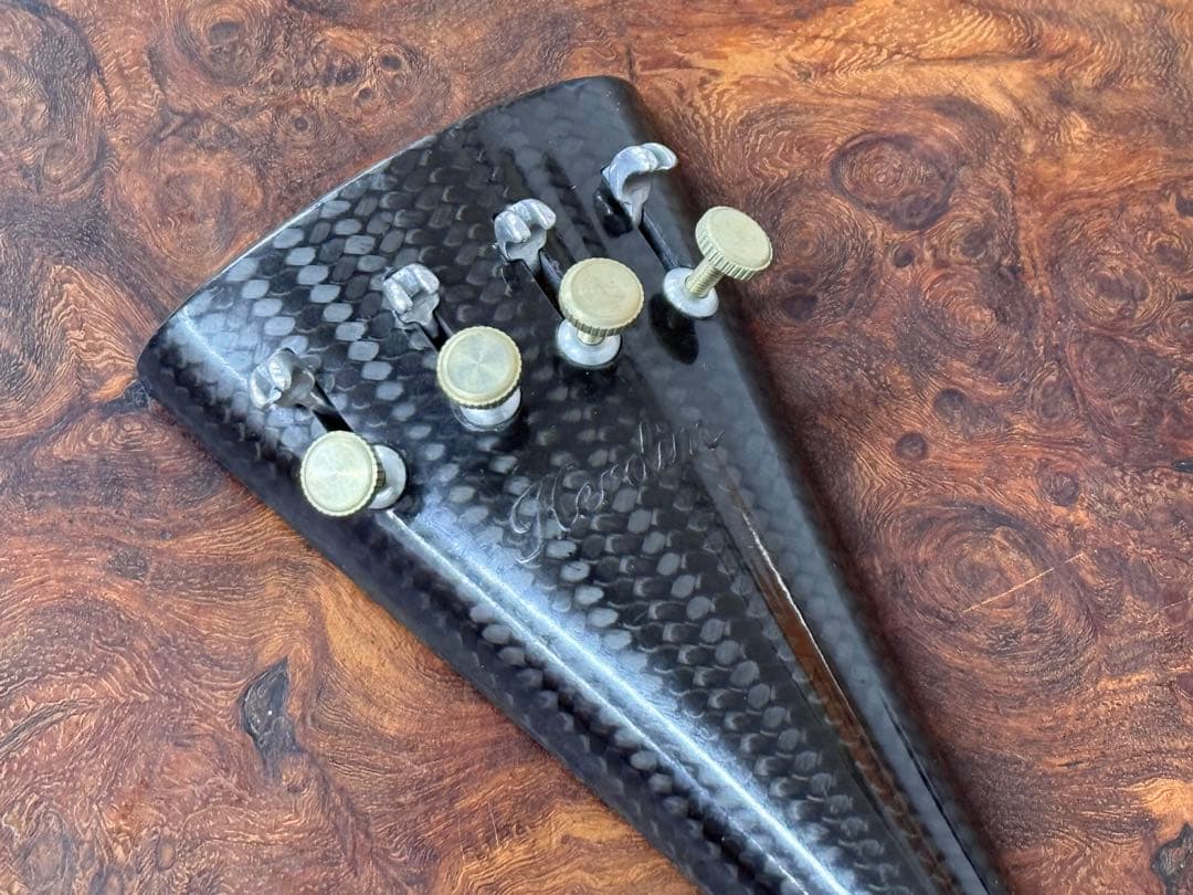 【新品】Herdim チェロ用カーボンテールピース #389001（1）