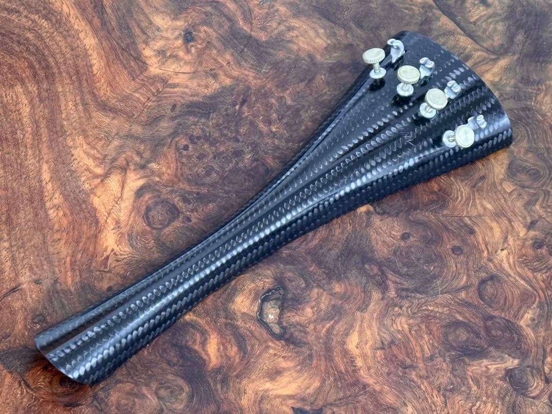 【新品】Herdim チェロ用カーボンテールピース #389001（1）