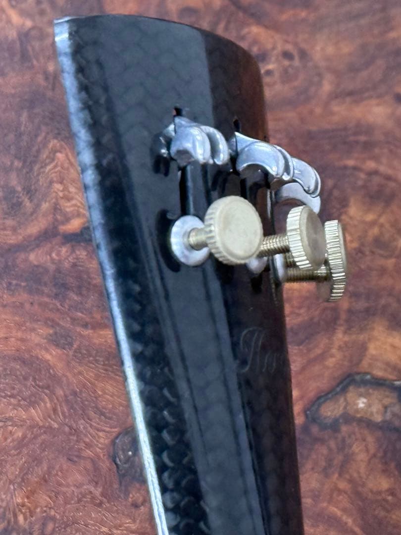 【新品】Herdim チェロ用カーボンテールピース #389001（1）