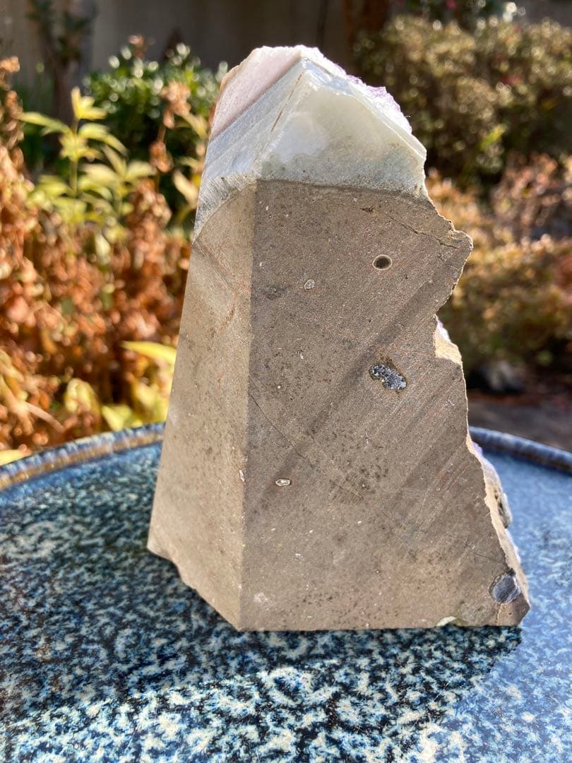 紫色の美しいアメジスト　原石 パワーストーン　ヒーリング　約15cm