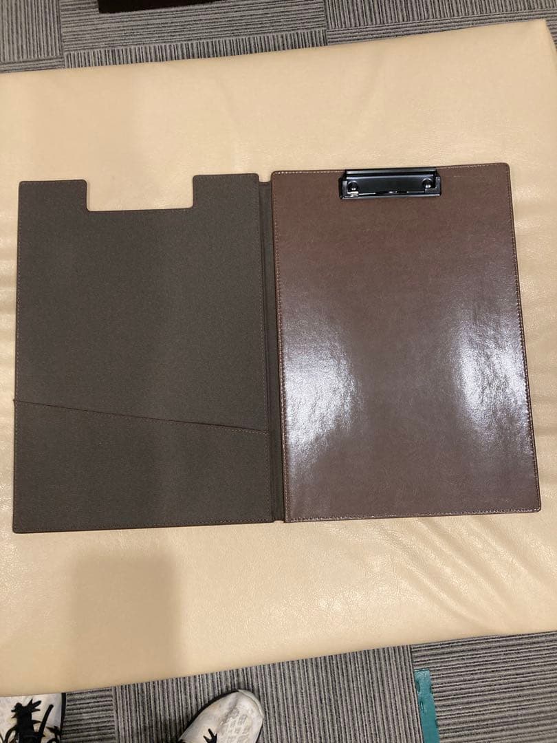 ブラウン クリップ付きファイル 内ポケット付き25個