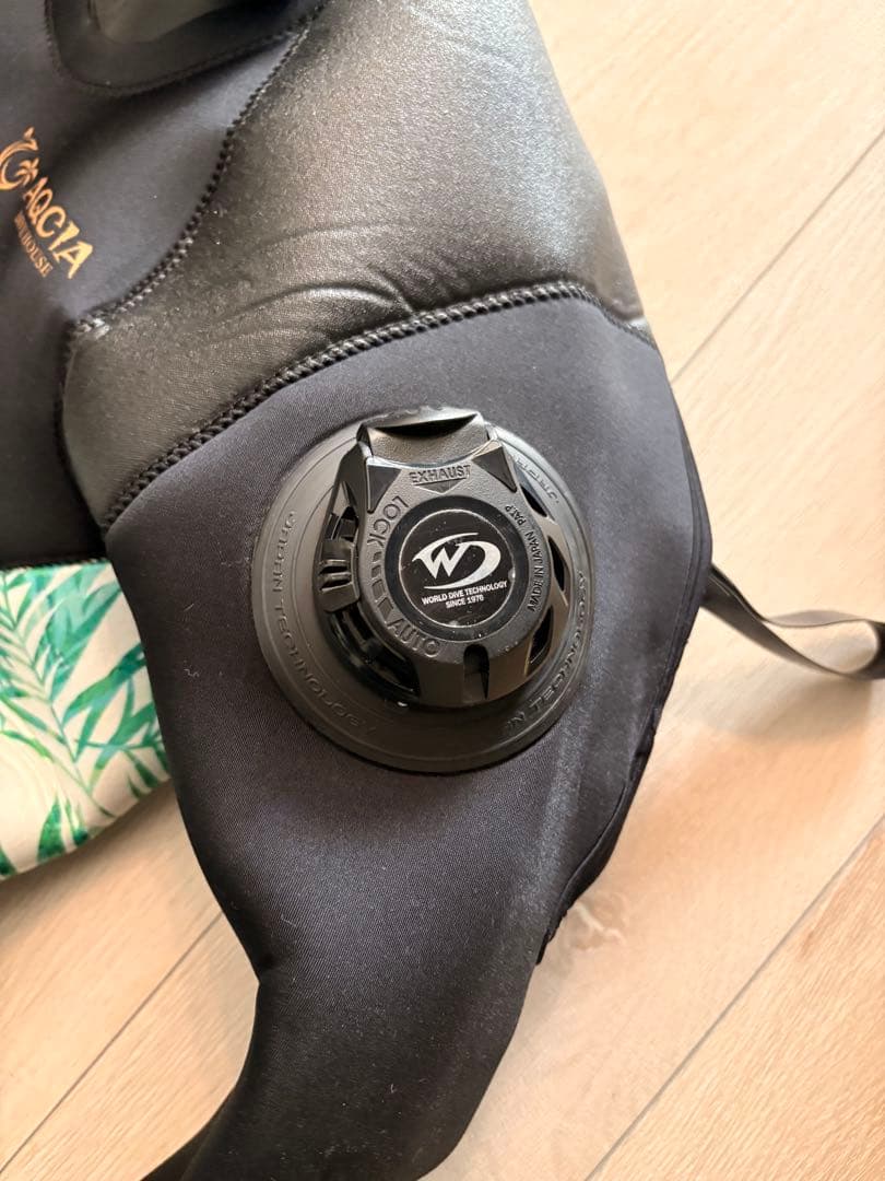 AQCIA フルスーツ パームツリー柄